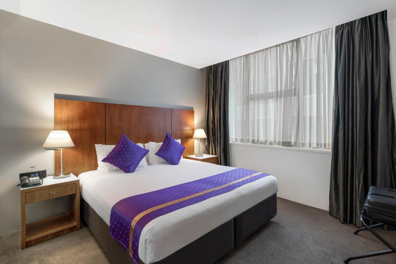 Park Regis Griffin Suites Melbourne Exterior photo