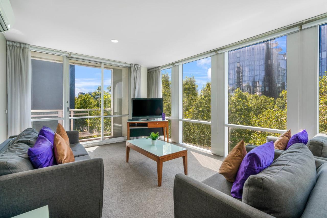 Park Regis Griffin Suites Melbourne Exterior photo